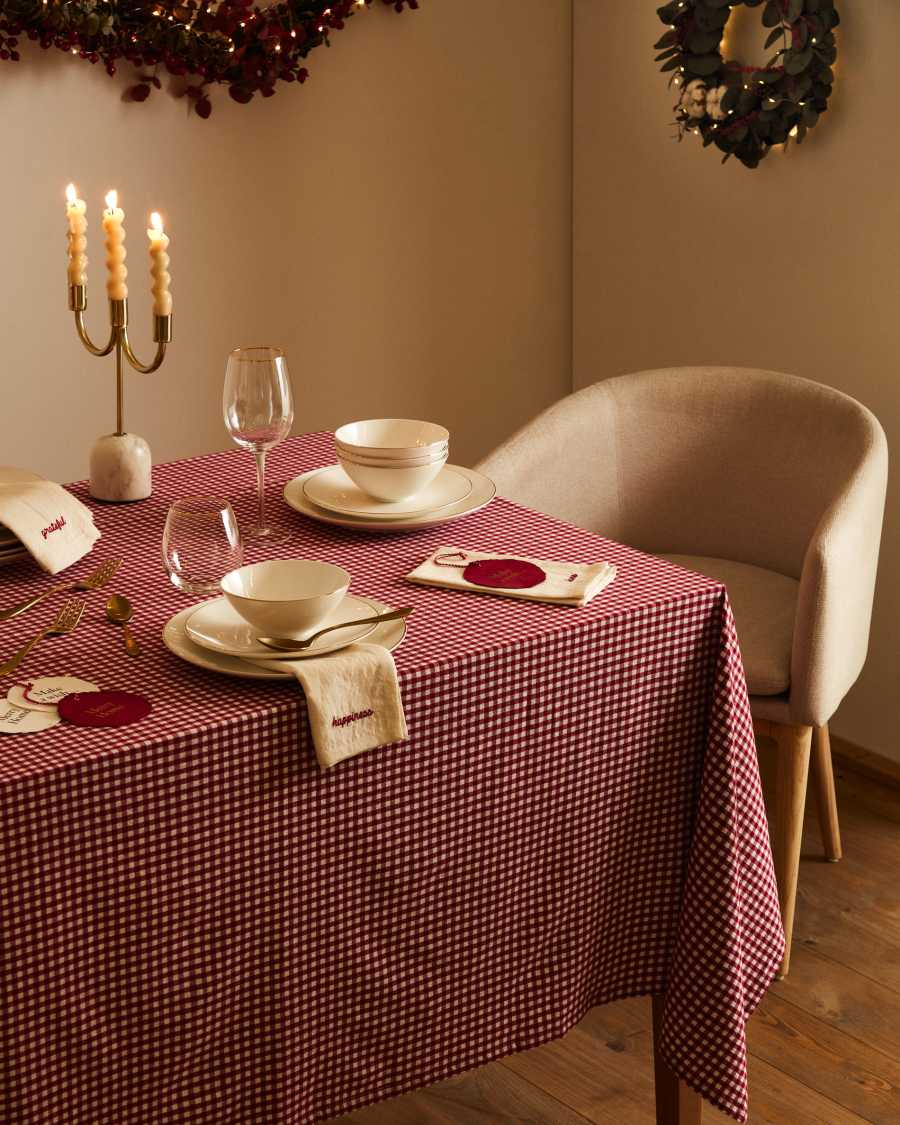 Lusian 100% cotton tablecloth in red and white, 150 x 250 cm