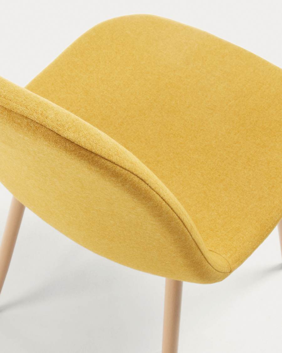 Chaise Yaren jaune moutarde et pieds en acier effet bois