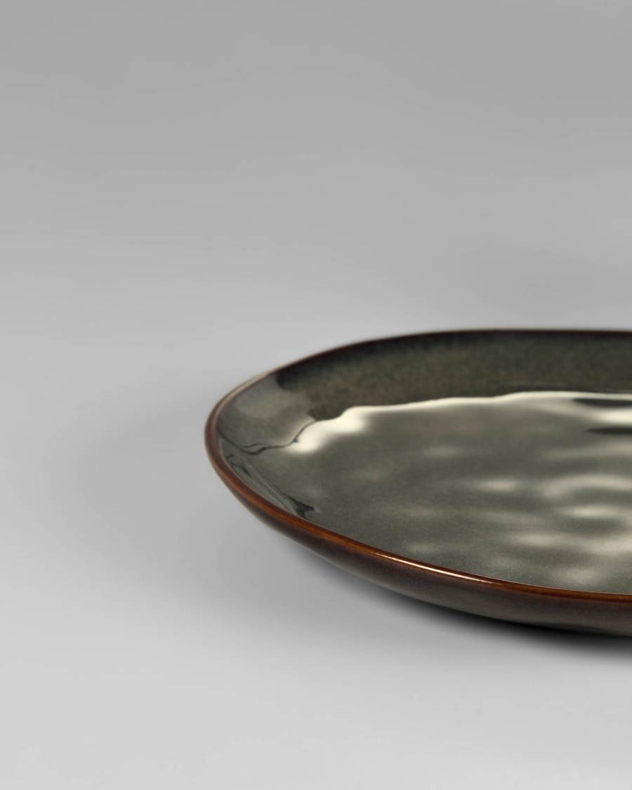 White and dark blue Odile dessert plate