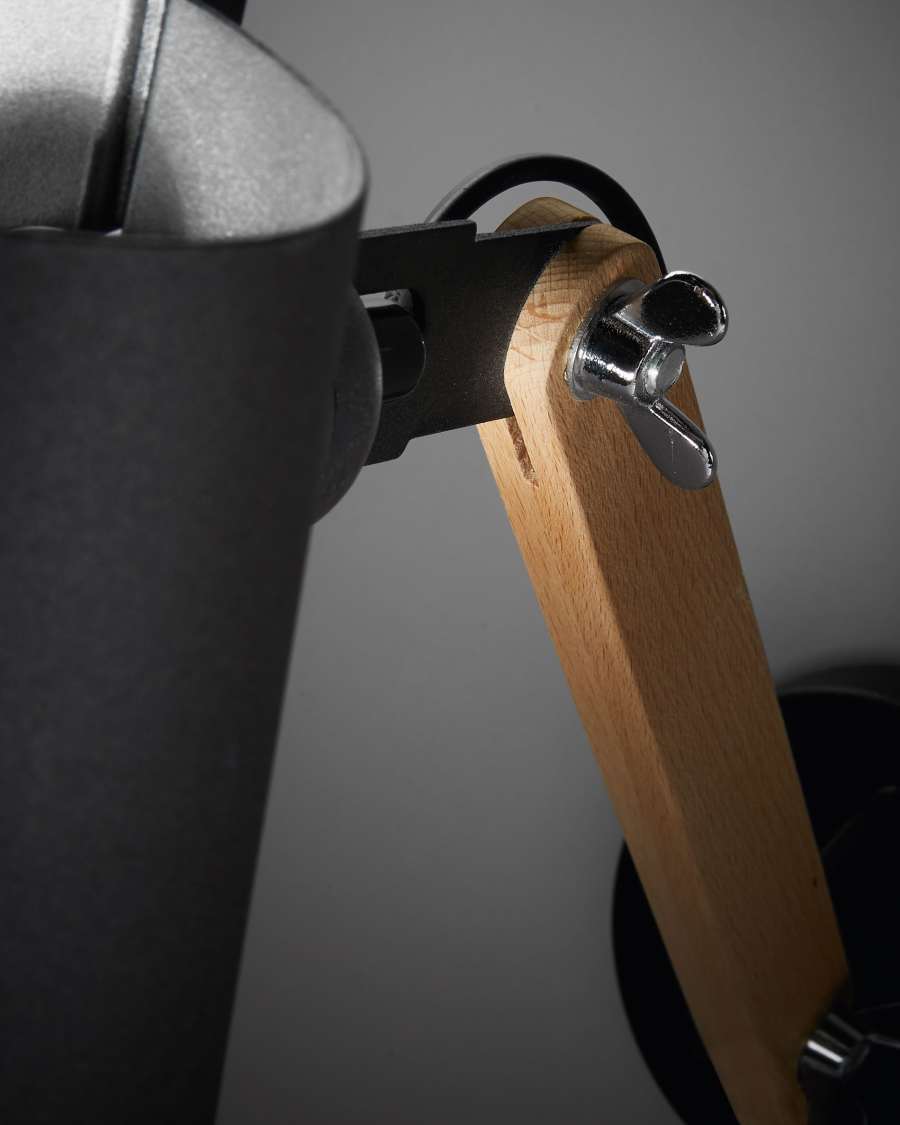 Muse wandlamp in beukenhout en staal met zwarte afwerking