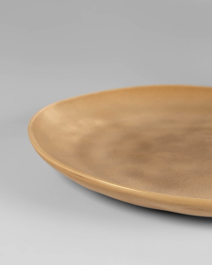 Beige Vreni flat plate