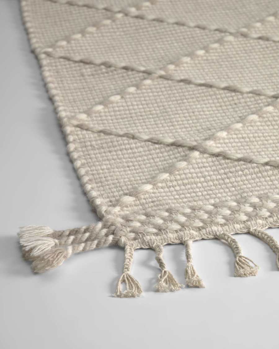 Nurit beige rug 60 x 90 cm