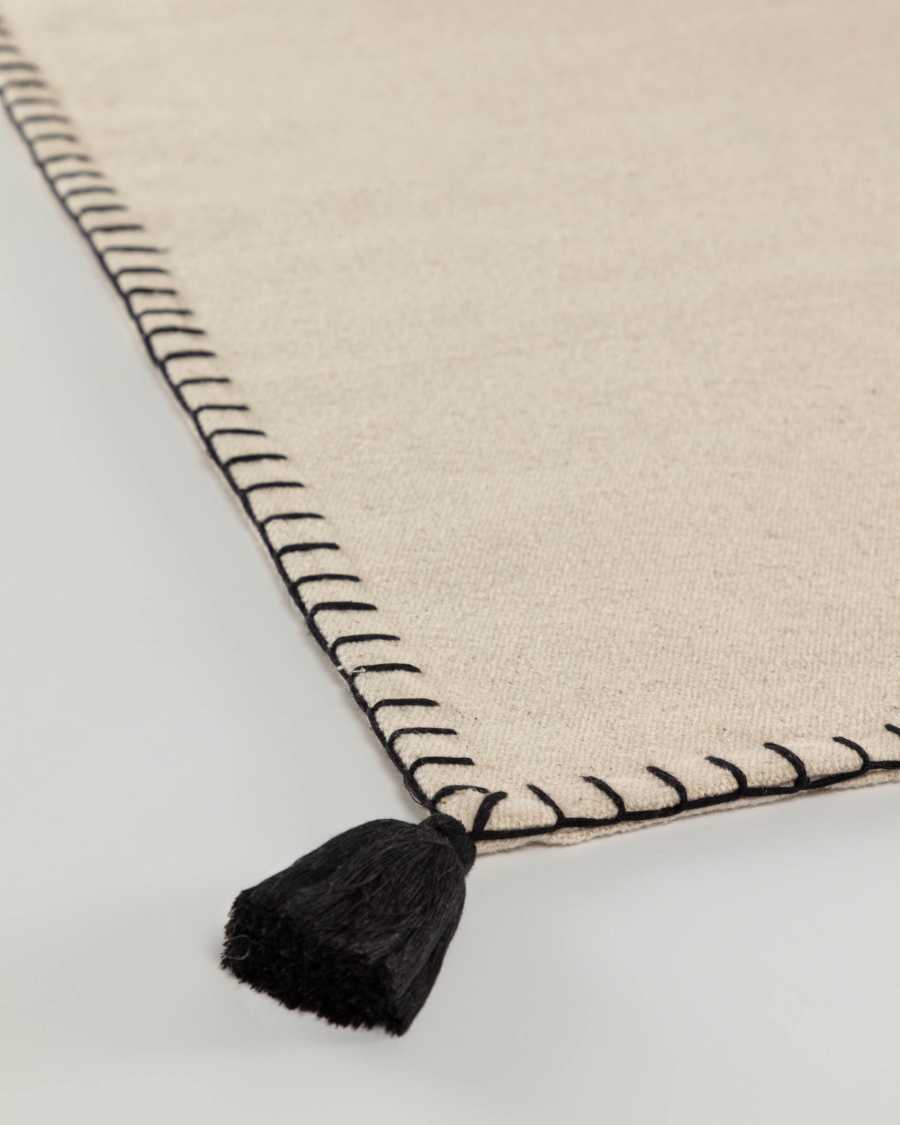 Anahi Teppich 100% Baumwolle beige mit Quasten schwarz 90 x 150 cm