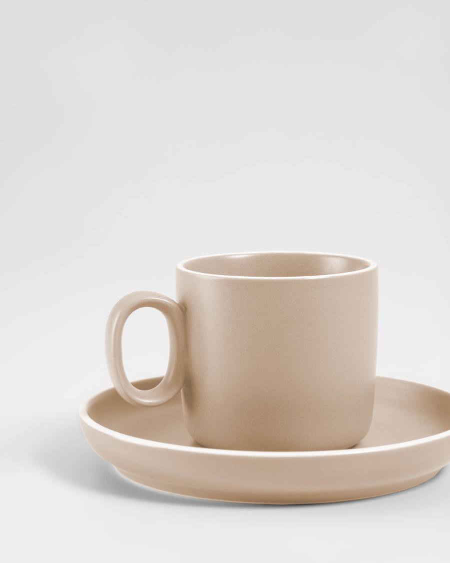 Shun Tasse mit Untertasse aus Porzellan in Beige
