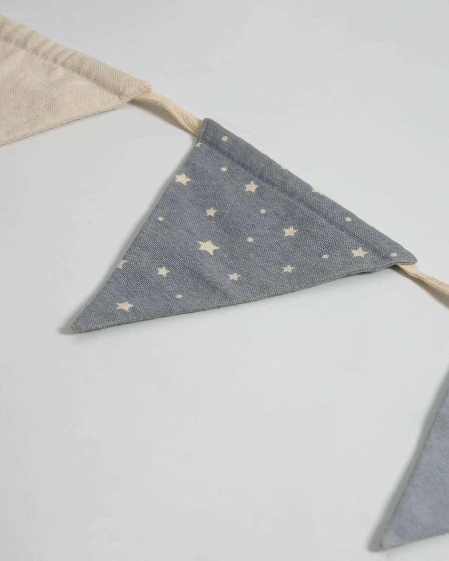 Zalia 100% organic cotton (GOTS) grey fabric pennant