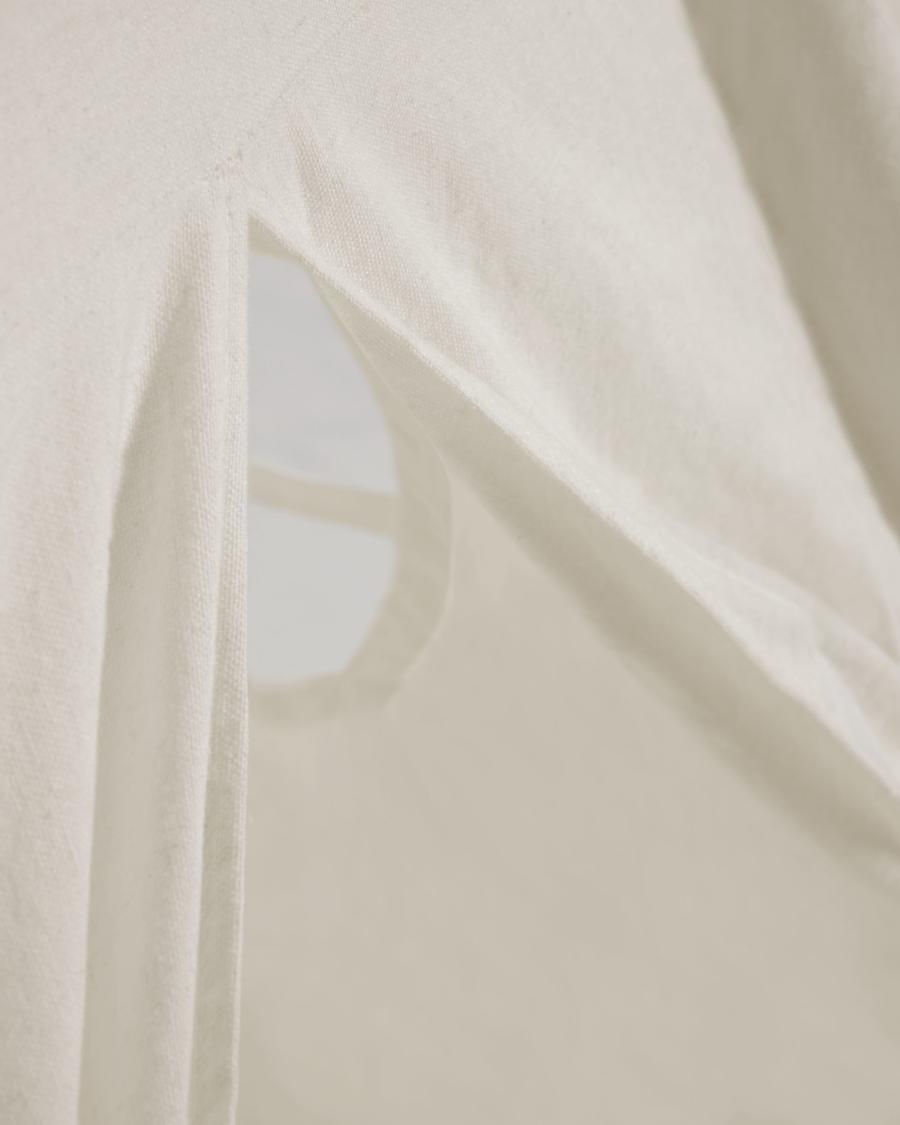 Darlyn 100% white cotton tipi with solid pine wood legs