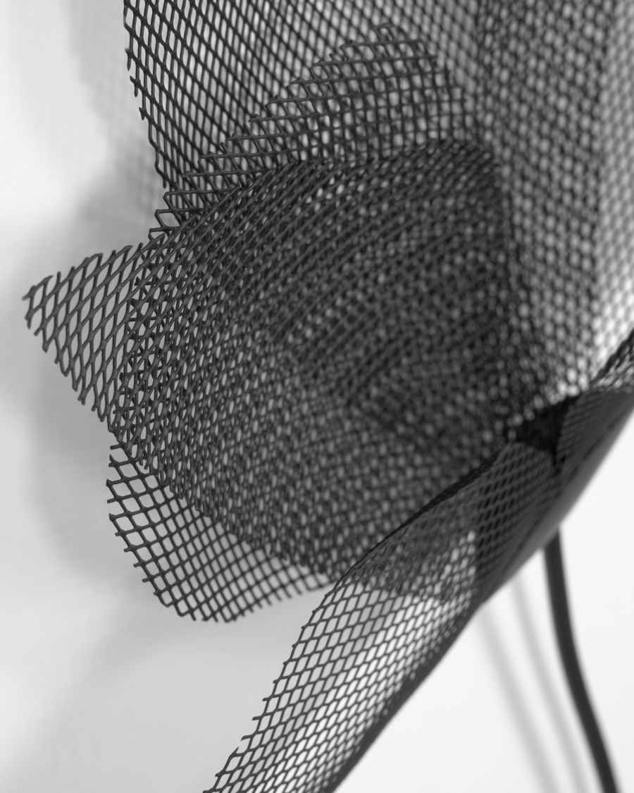 Nakita Blumenbild schwarzes Metall 43 x 60 cm