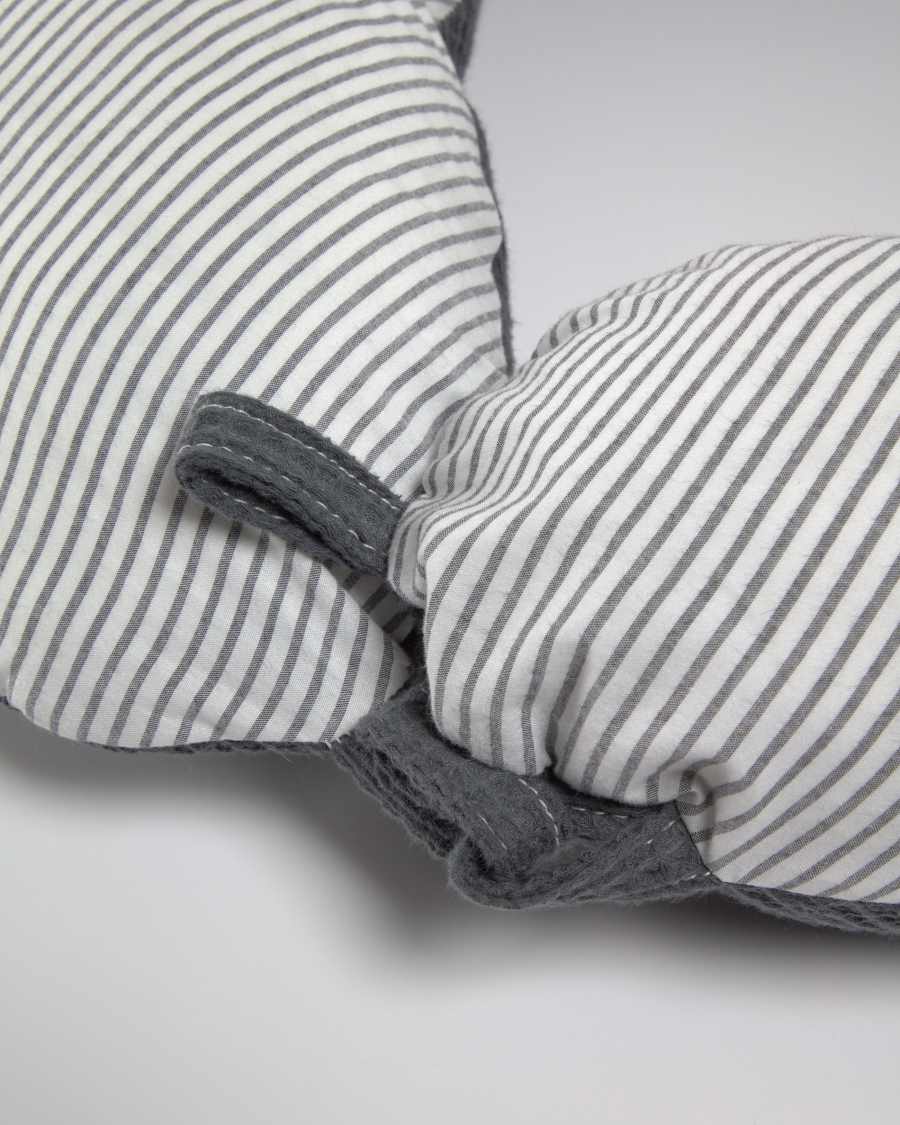 Madinna Stillkissen, 100% Bio-Baumwolle (GOTS) mit grauen Streifen