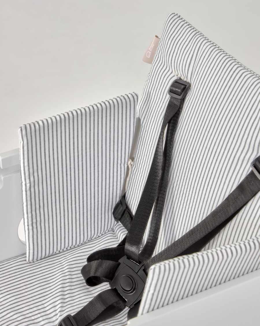 100% organic cotton (GOTS) Nuun highchair cushion in blue stripes