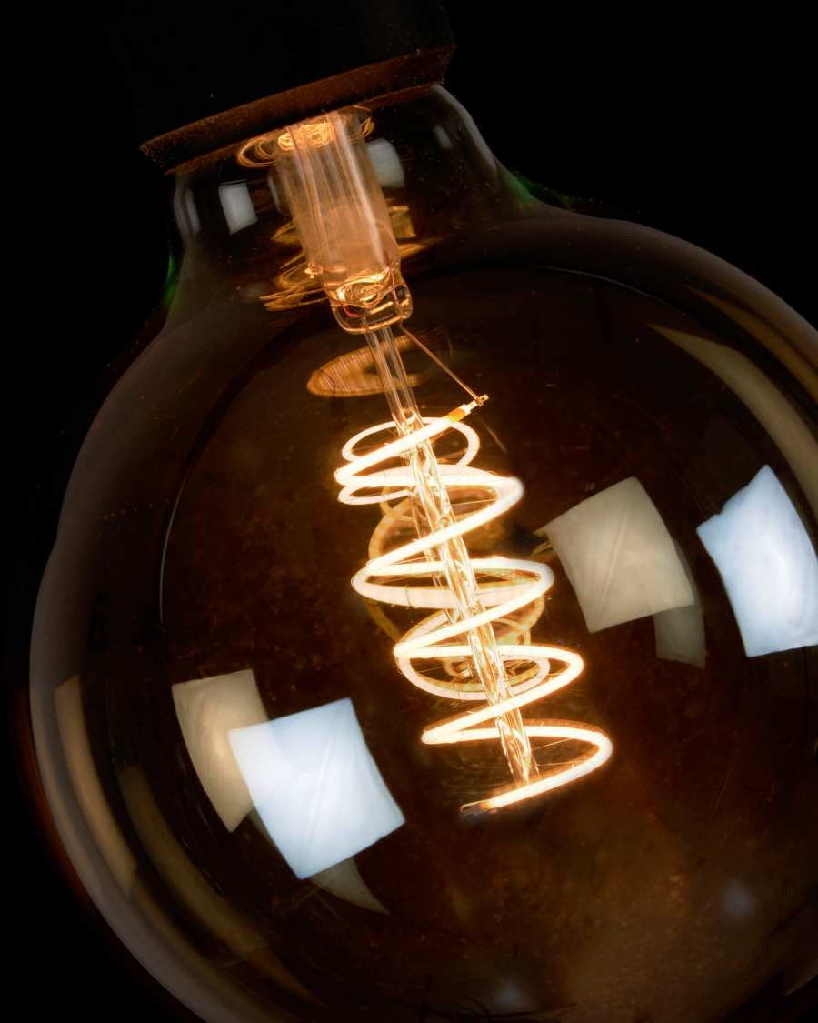 Bombeta LED Bulb E27 de 4W i 80 mm llum càlida