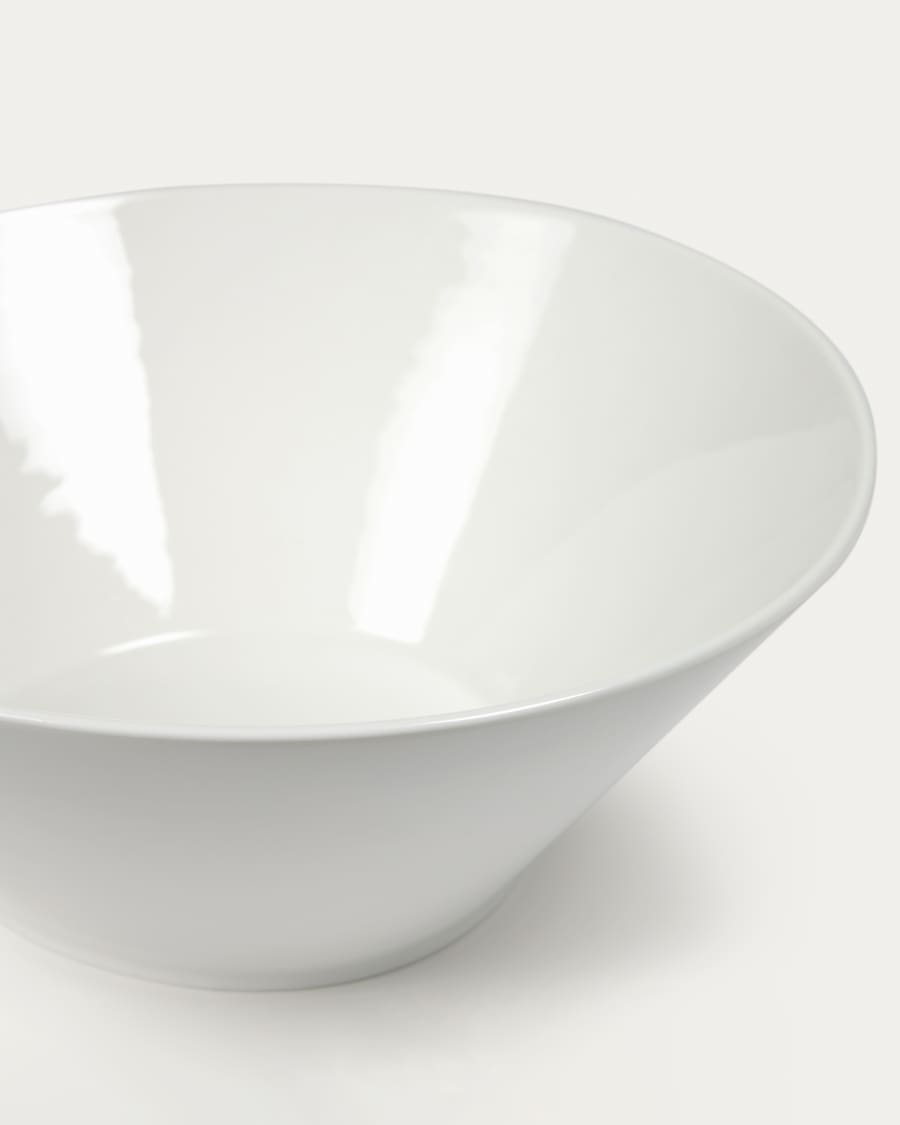 Pierina large oval porcelain bowl in white