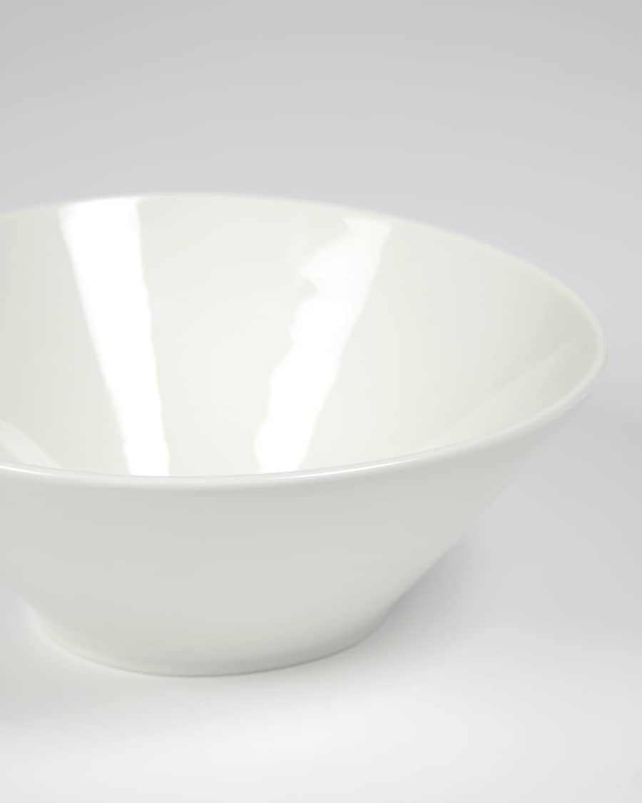 Pierina medium oval porcelain bowl in white