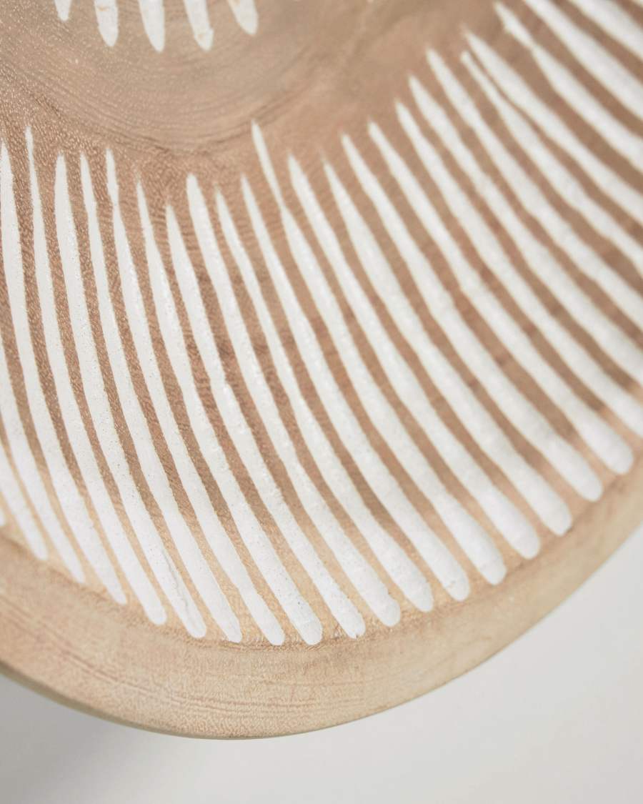 Melisa solid munggur wood wall panel with white striped Ø 30 cm