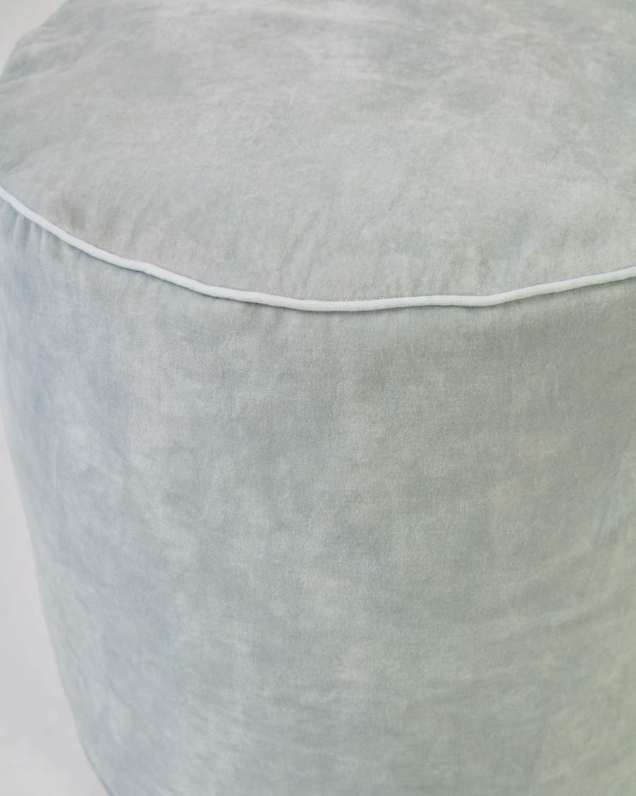 Brunetta round pouffe in light turquoise velvet Ø 40 cm