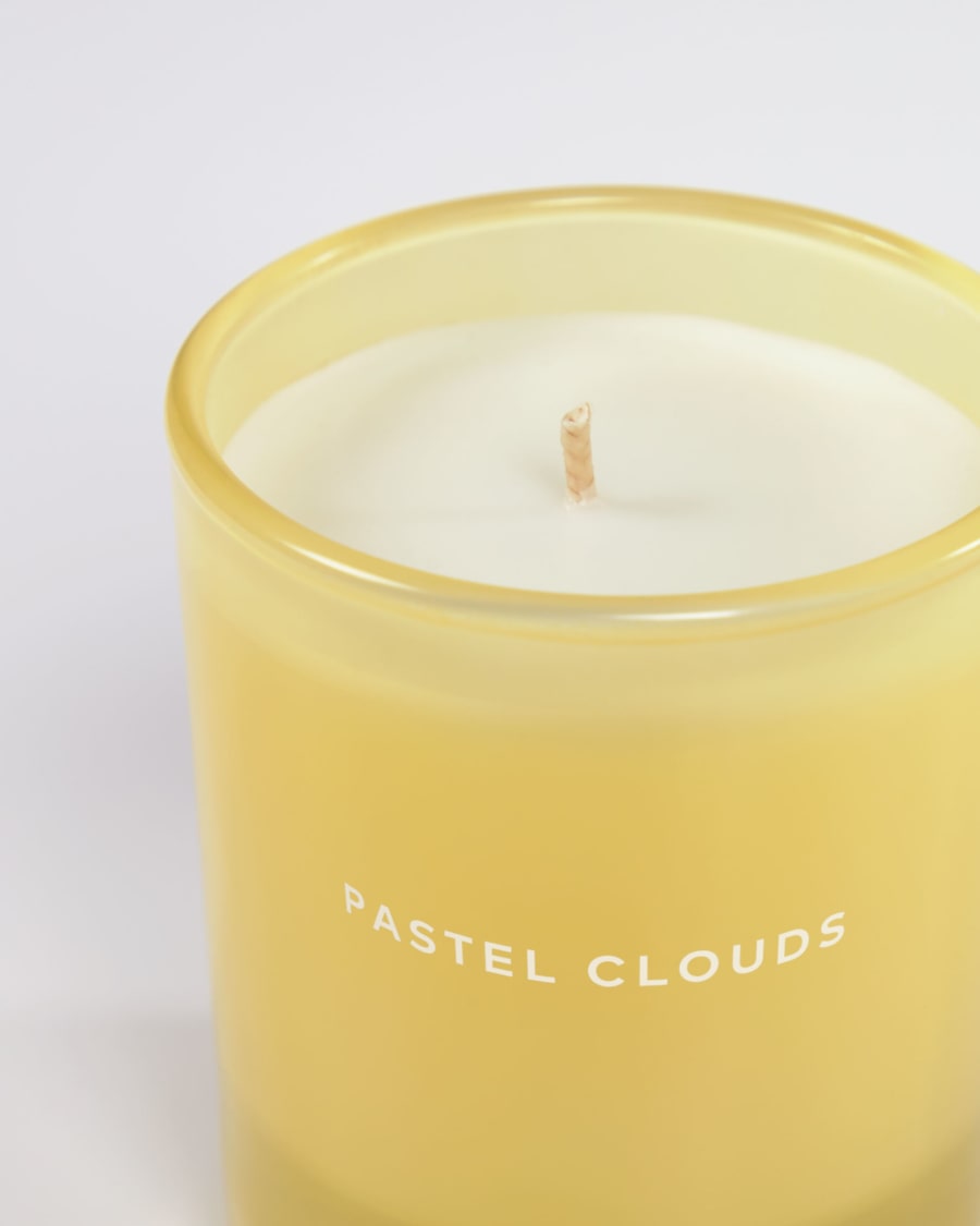 Pastel Clouds scented candle 180 g