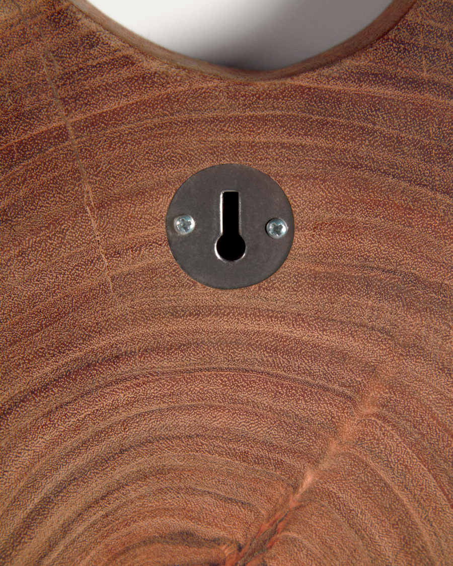 Yuliana round wall clock in solid acacia wood Ø 30 x 35 cm