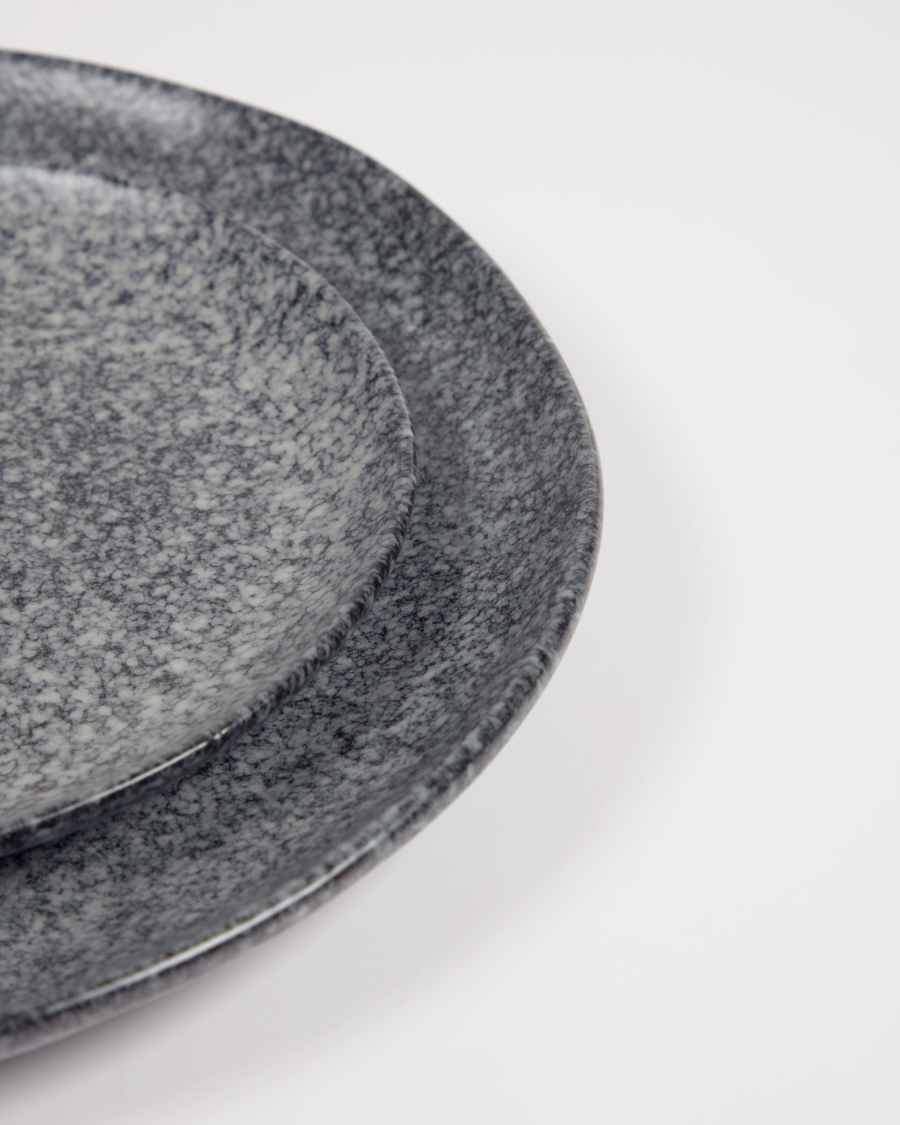 Airena flat ceramic plate in black