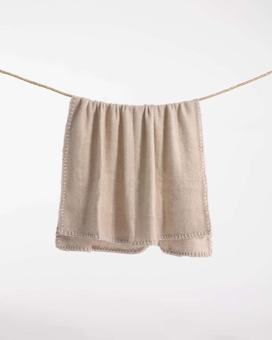 Augustina pink blanket 125 x 150 cm