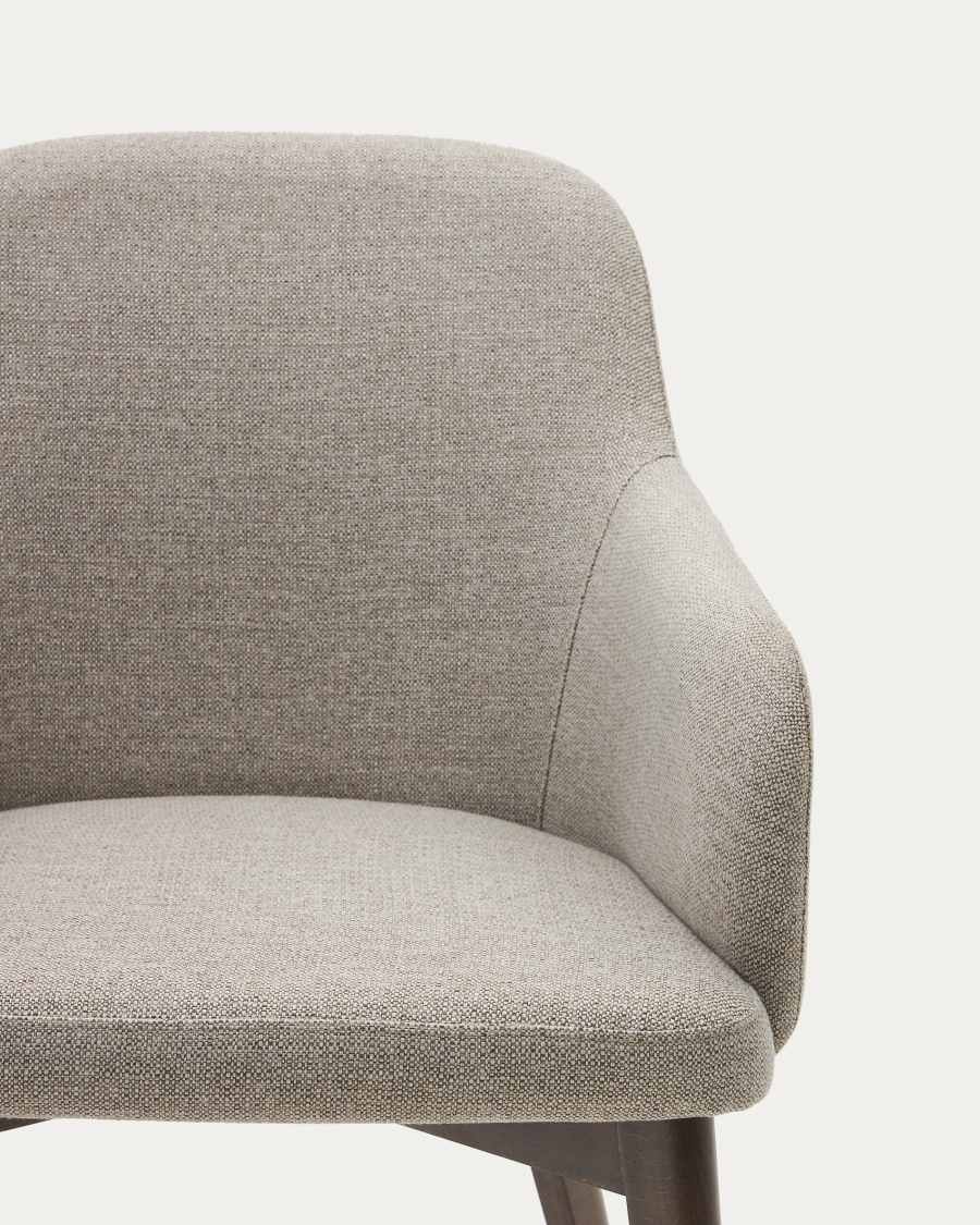 Chaise Nelida en tissu chenille marron et bois de hêtre, finition noyer FSC 100 %