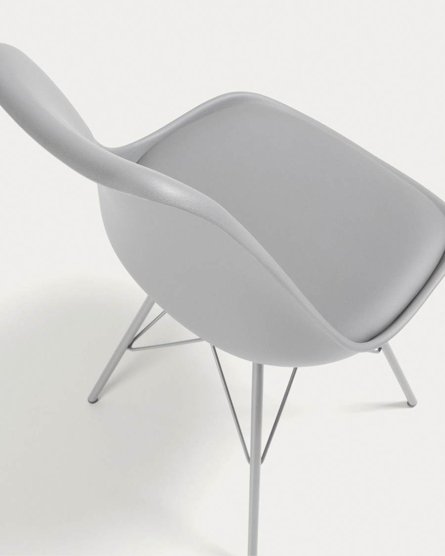 Ralf Stuhl grau mit Metallbeinen