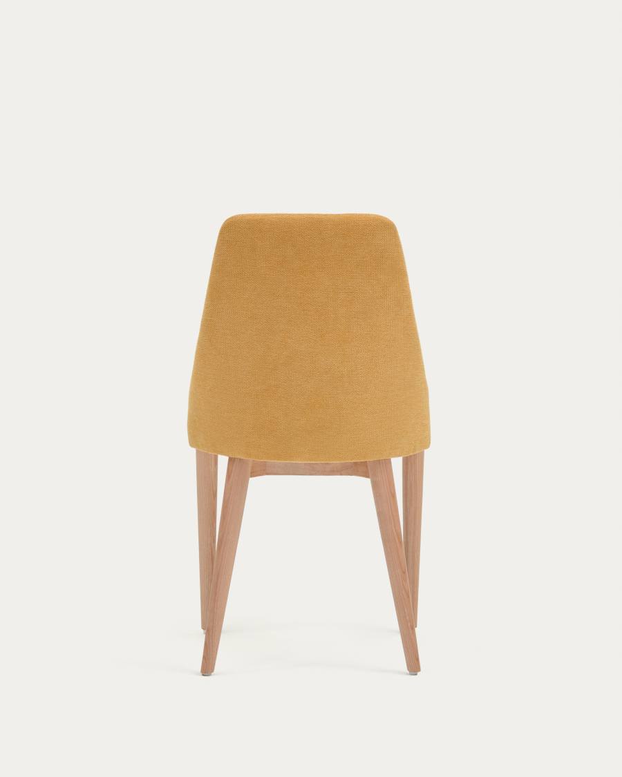 Rosie Stuhl mit senfgelber Chenille und Beinen aus massiver Esche mit natürlichem Finish