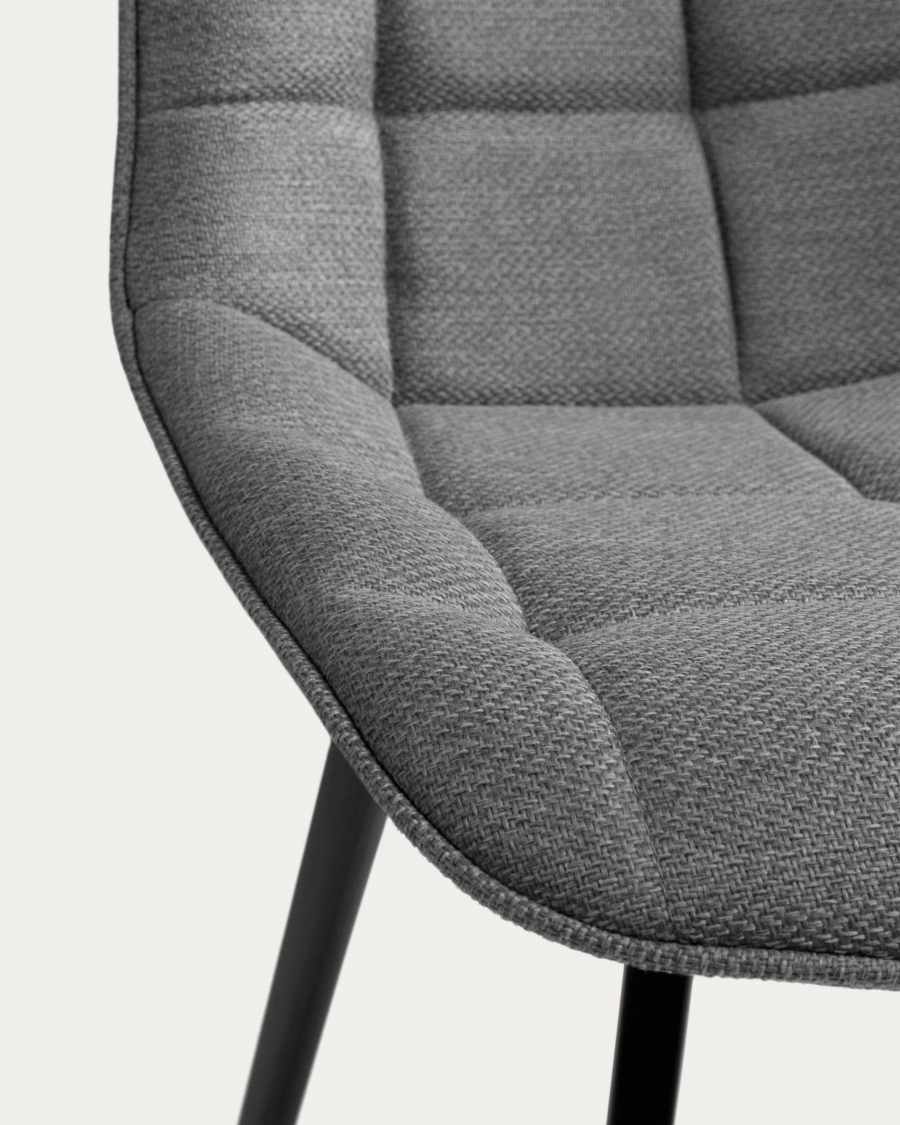 Chaise Adam gris clair et pieds en acier finition noire