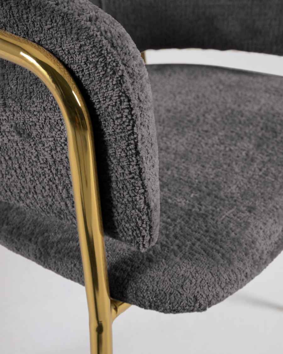 Chaise Runnie en chenille gris foncé avec pieds en acier finition dorée