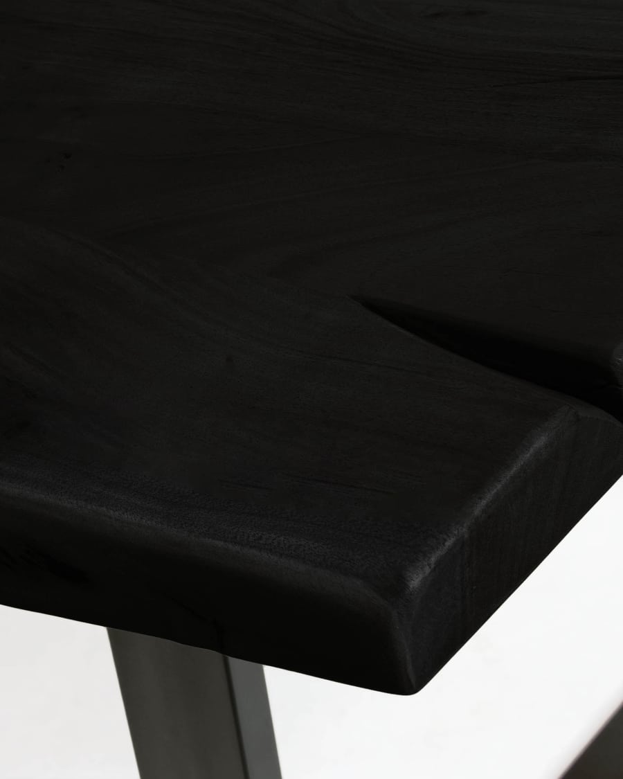 Table Alaia en bois d'acacia noir et pieds en acier noir 200 x 95 cm