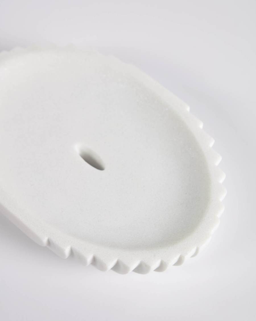 Ateneas white polyresin soap dish