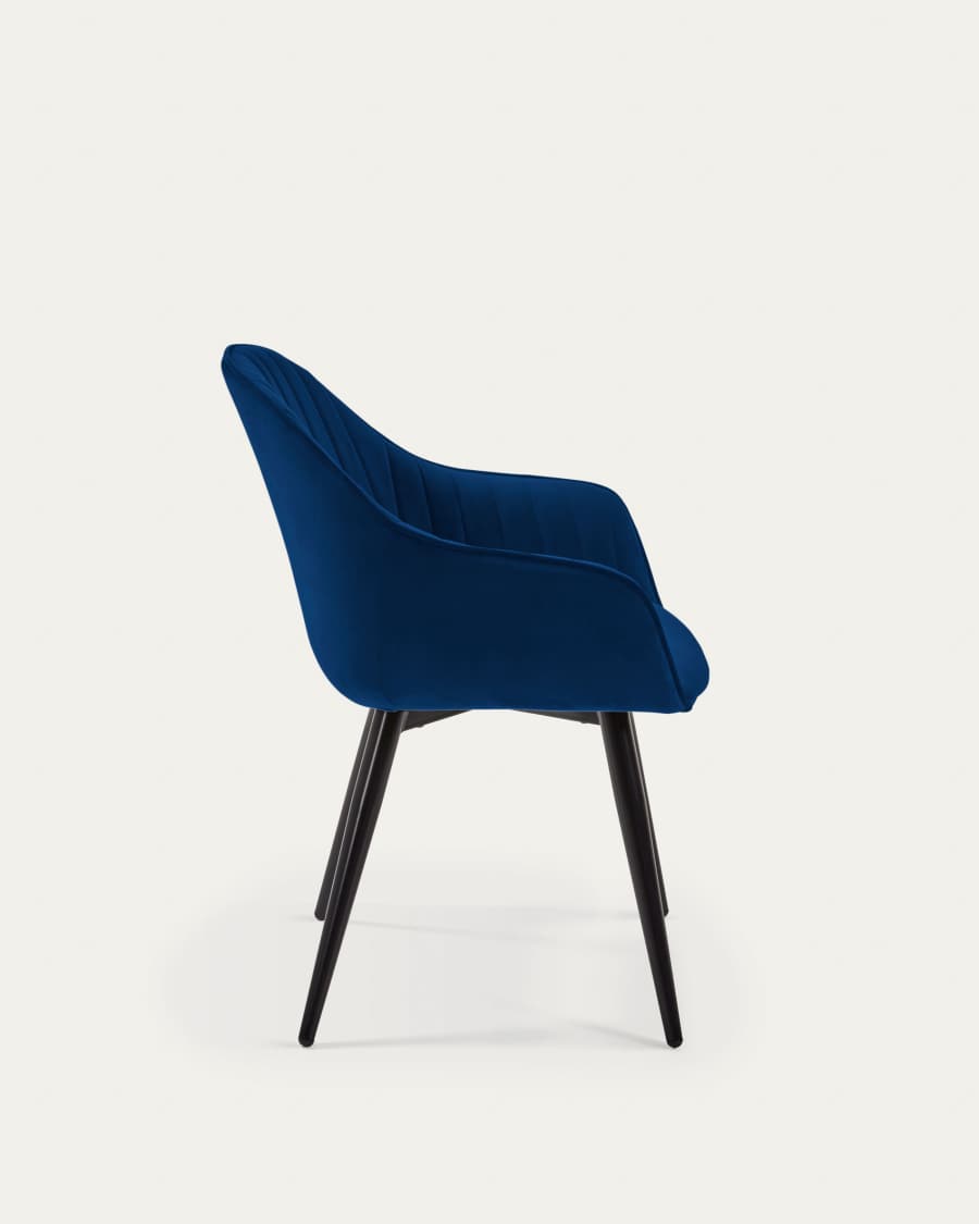 Fabia velvet chair in blue with steel legs in a black finish FR