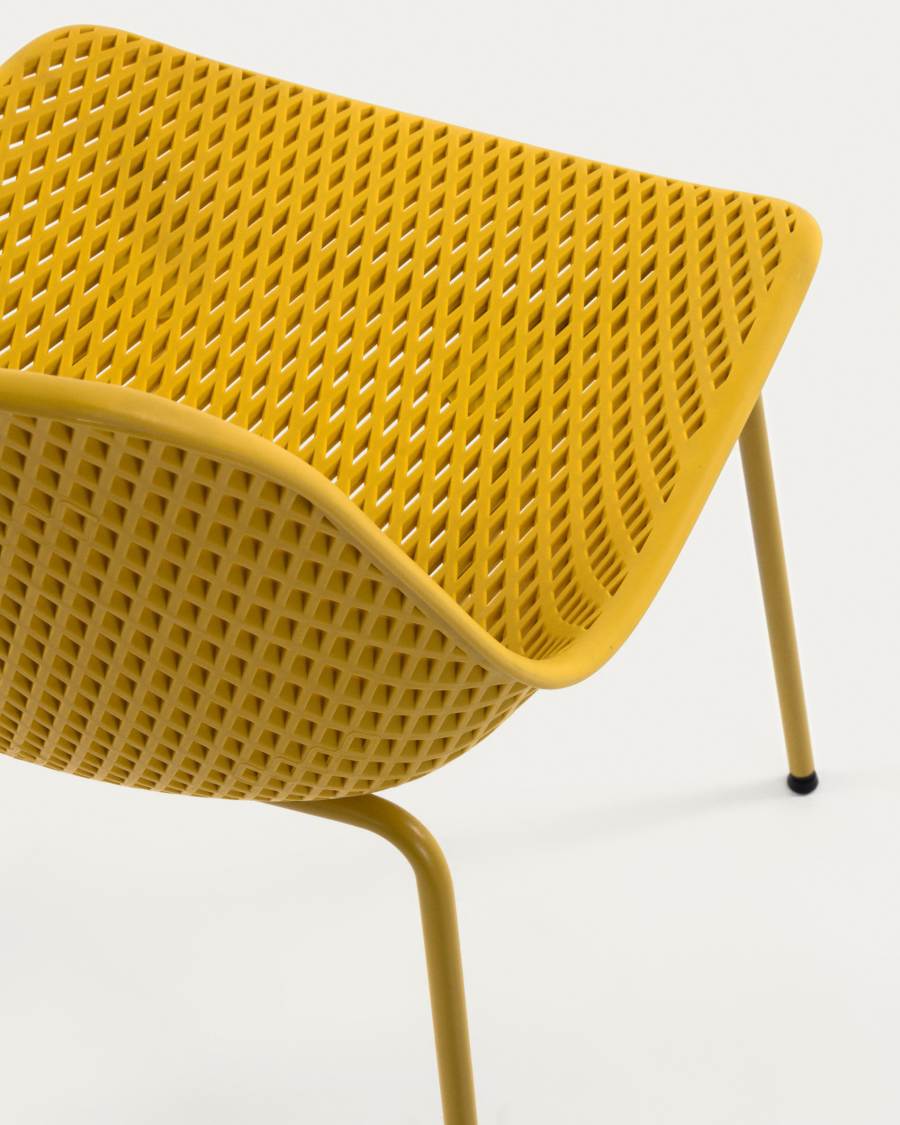 Quinby outdoor dining chair in yellow