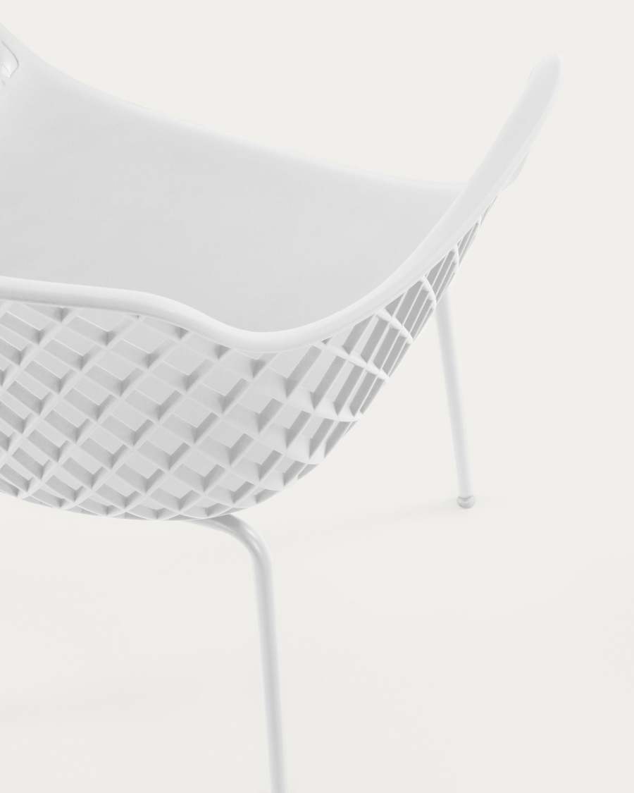 Quinn outdoor chair in white