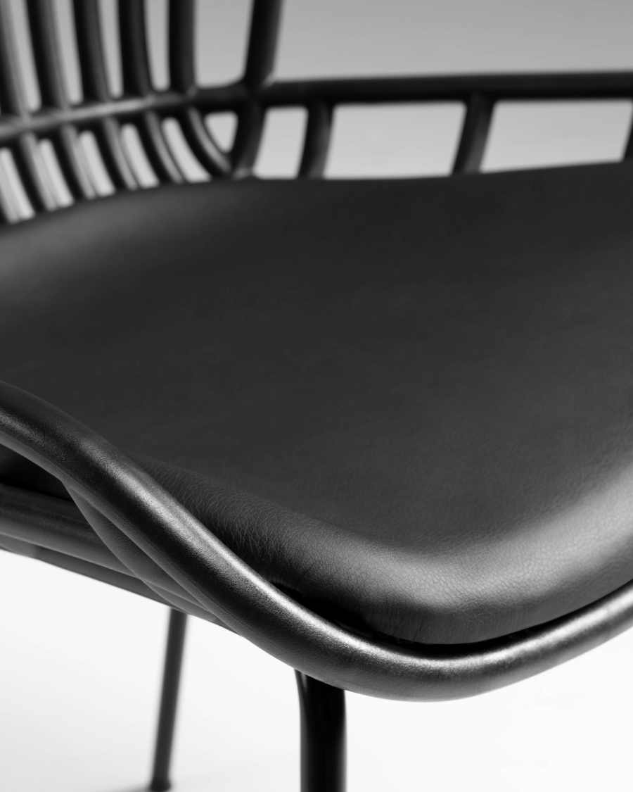 Surpik outdoor chair in black