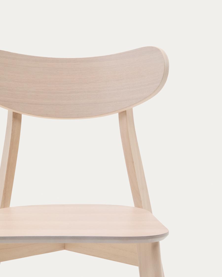 Safina Stuhl aus Eichenfurnier und massivem Kautschukholz