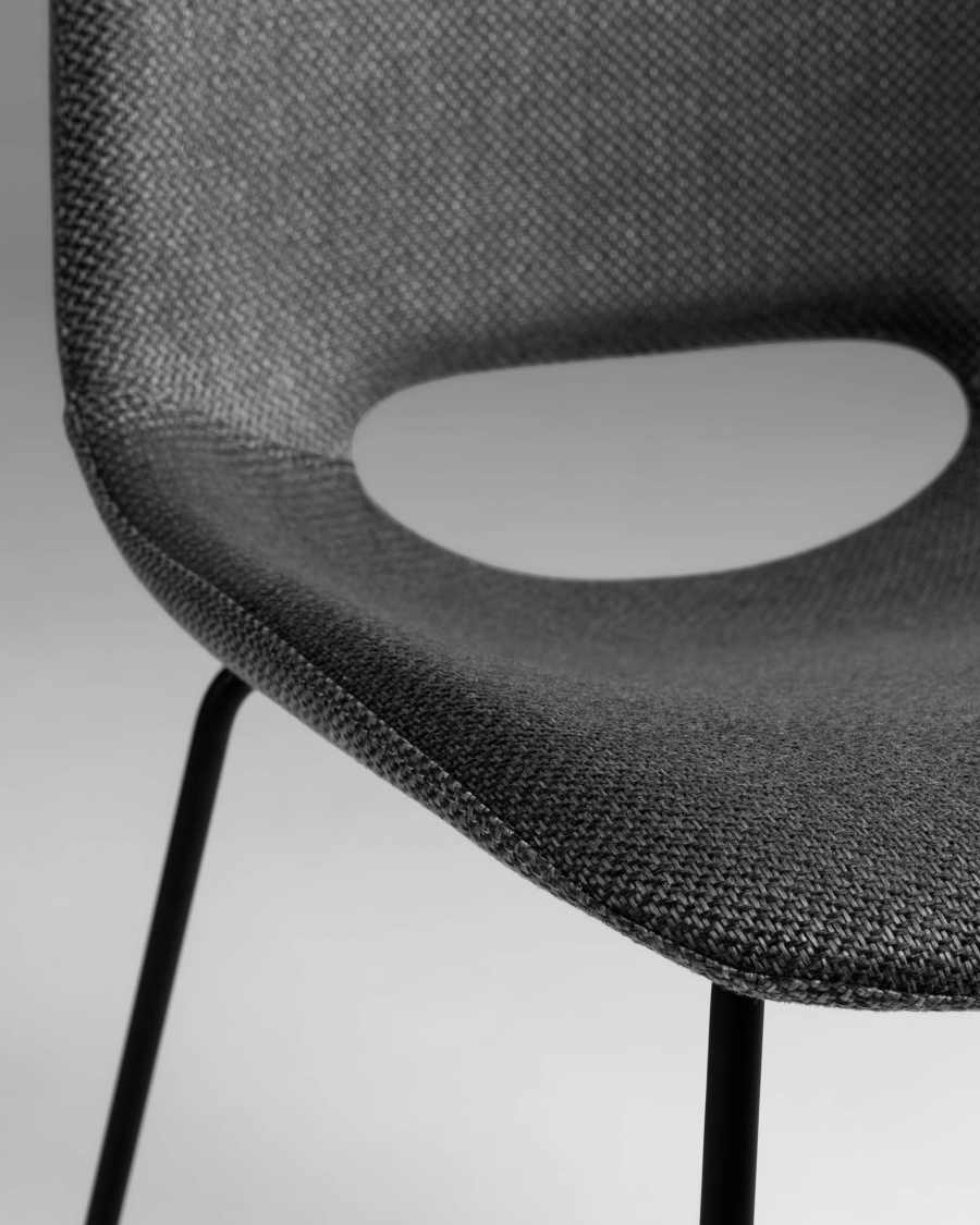 Zahara Stuhl in Dunkelgrau und Stahlbeine mit schwarzem Finish