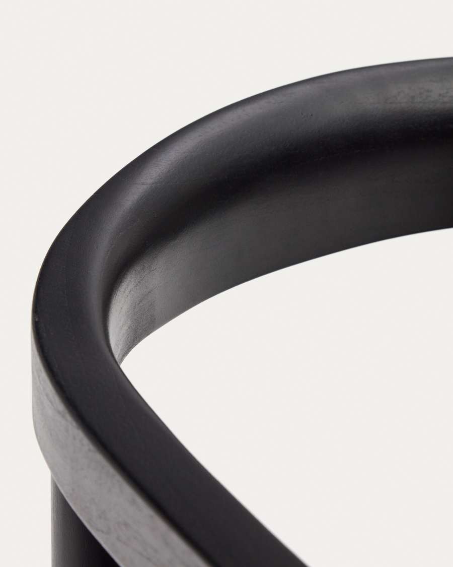 Stapelbarer Outdoor-Stuhl Ydalia aus massivem Teakholz schwarzes Finish schwarzes Seil