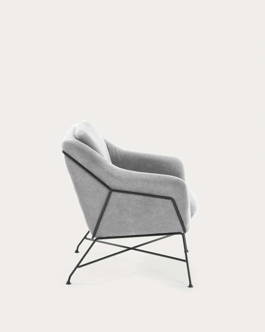 Brida armchair in light grey with steel structure in black finish