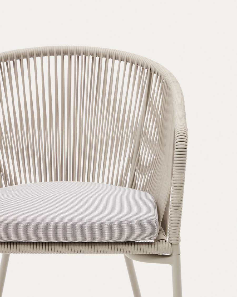 Cadira Yanet de corda sintètica cru i potes d'acer galvanitzat