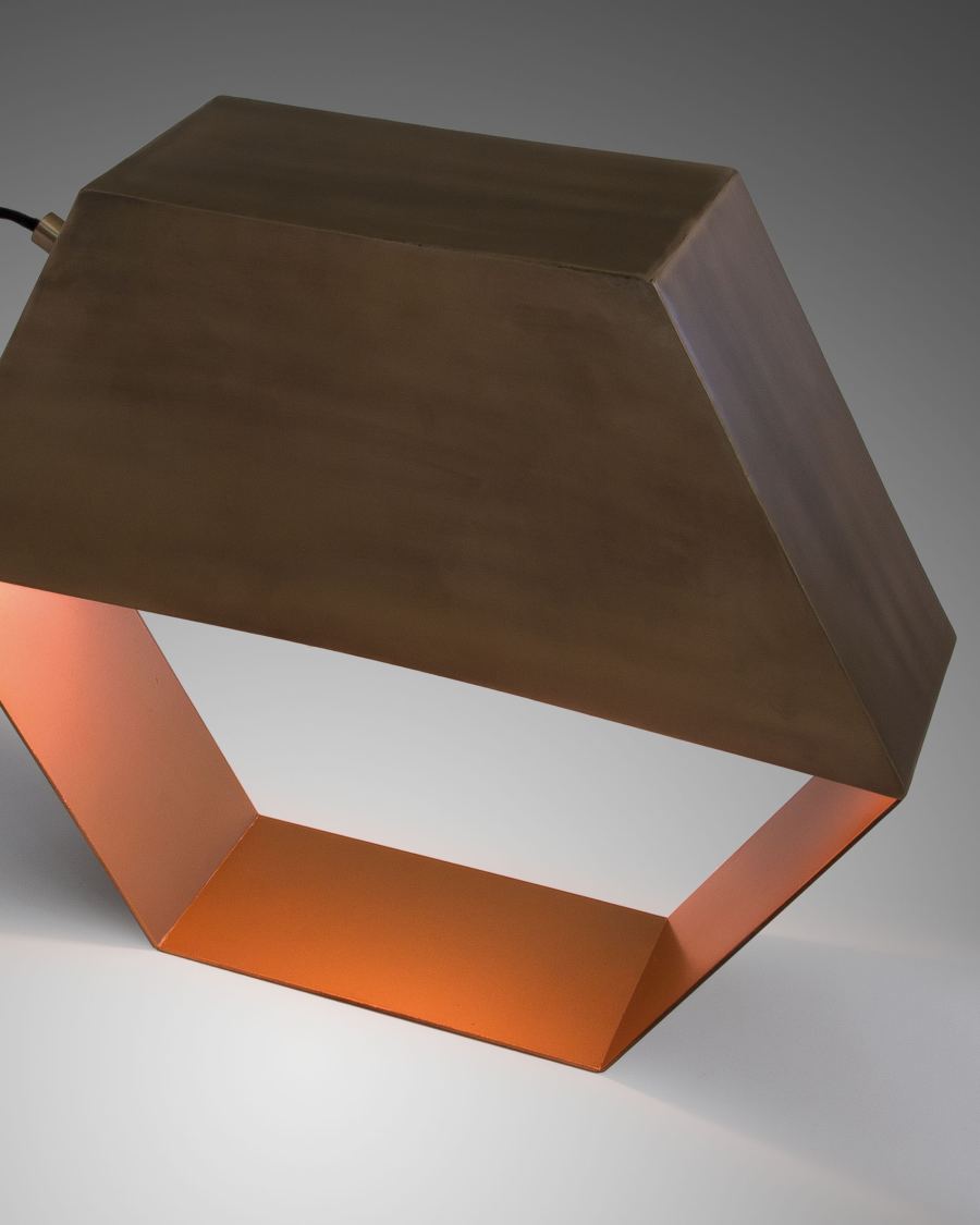 Candeeiro de mesa Bidi latão