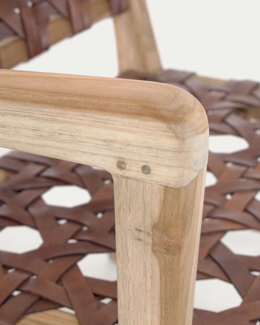 Nuru armchair in solid teak wood and leather