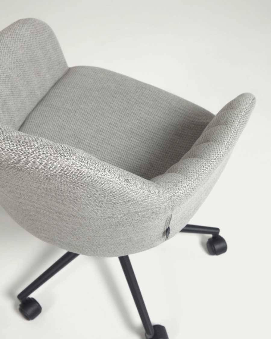 Madina light grey office chair and legs made of steel in matt black