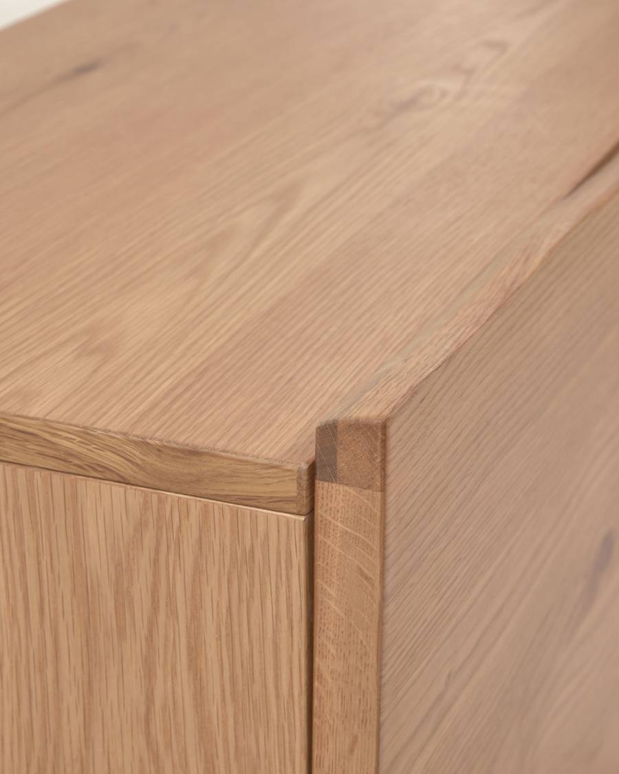 Rasha 4-door TV stand in oak veneer with natural finish 200 x 49 cm.