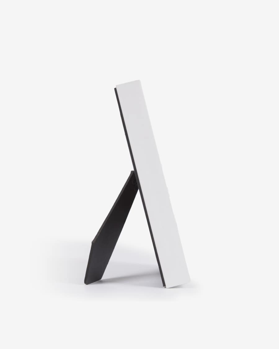 Large Zuley photo frame in white 17 x 22 cm