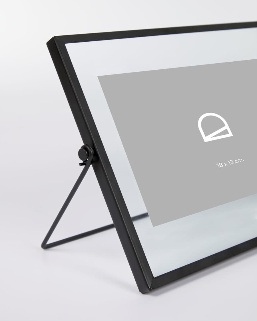 Large Zoraida photo frame in black metal 17,5 x 23 cm