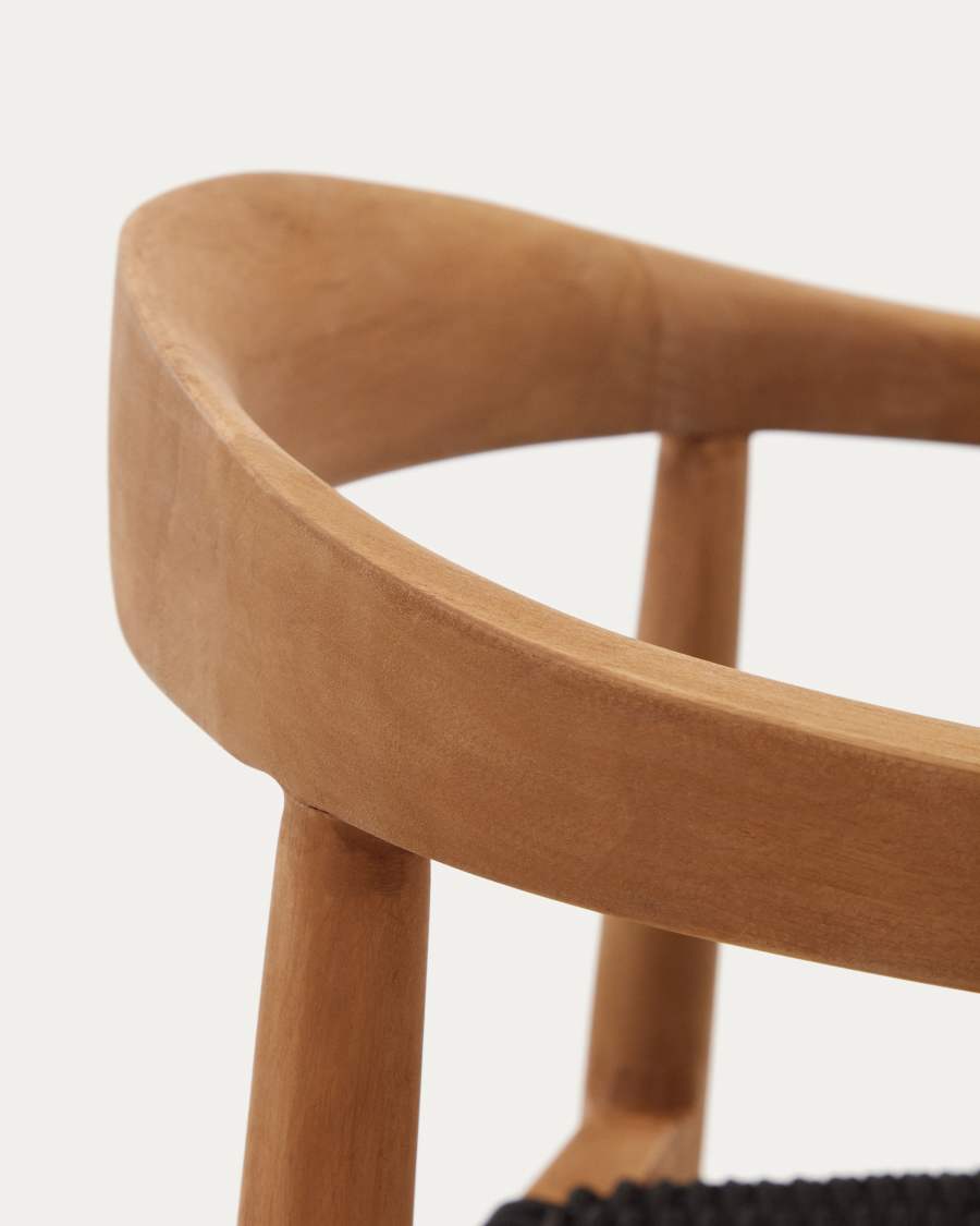 Stapelbarer Outdoor-Stuhl Ydalia aus massivem Teakholz natürliches Finish schwarzes Seil