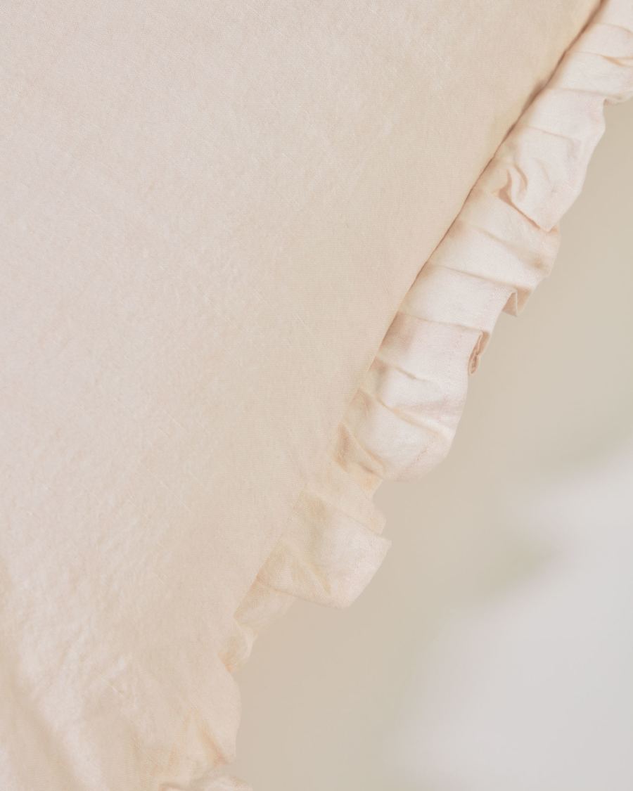 Nacha cotton and linen cushion cover in pink 45 x 45 cm