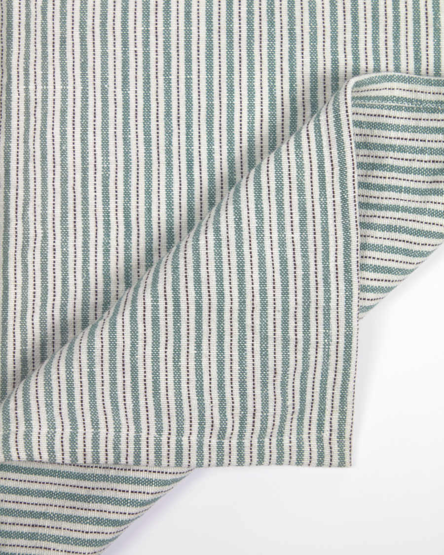 Two Gaia individual sets in green cotton and linen 35 x 50 cm