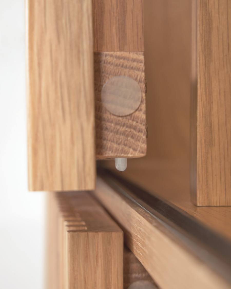 Beyla solid oak shelf unit with oak veneer 84.3 x 170 cm FSC 100%.