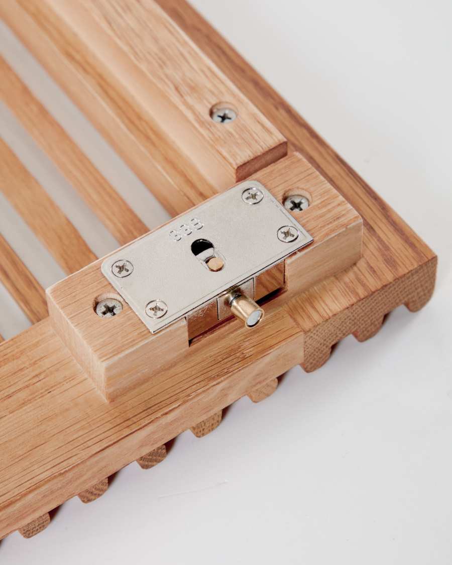 Beyla solid oak shelf unit with oak veneer 84.3 x 170 cm FSC 100%.