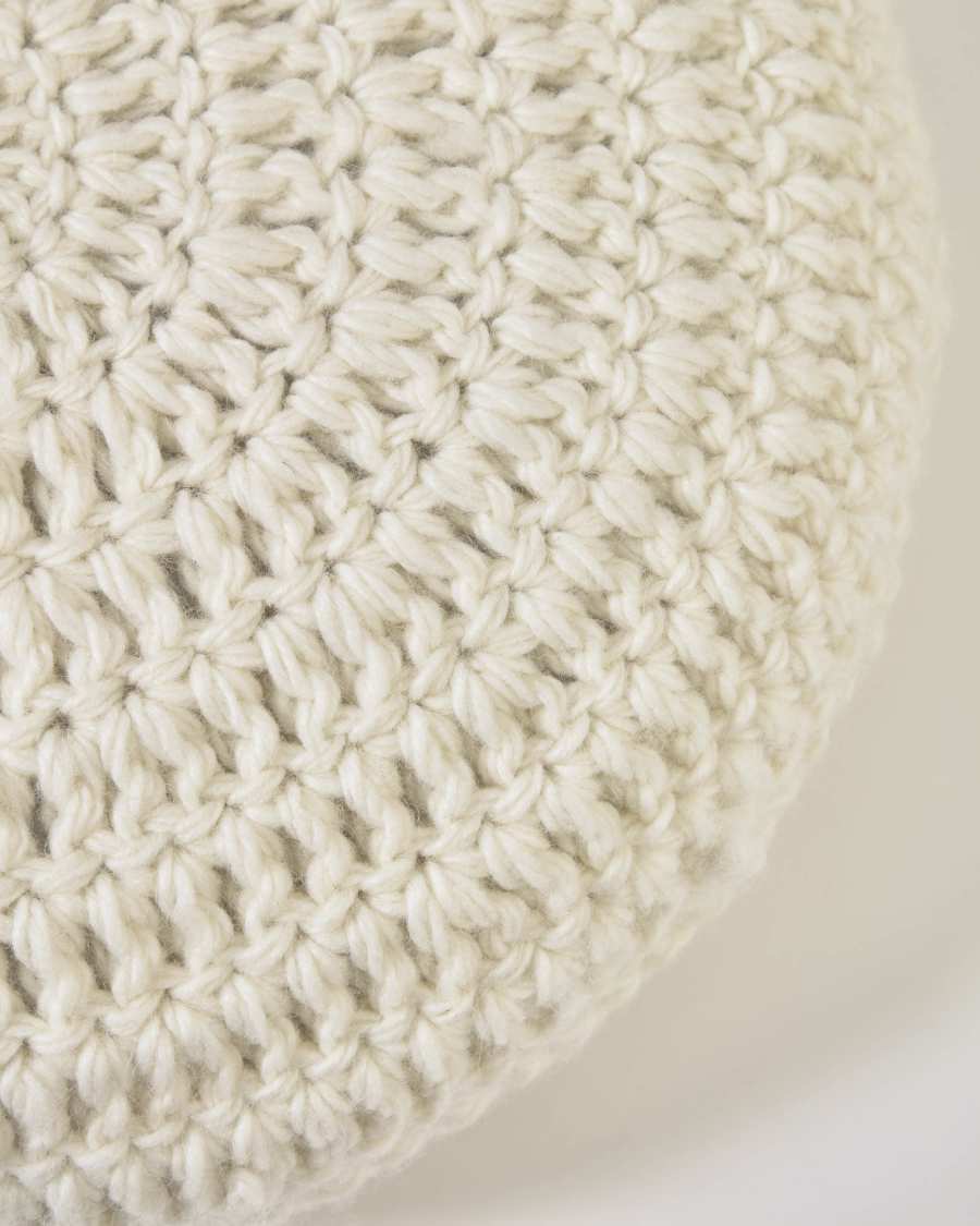 Magnolia round 100% wool cushion in white Ø 45 cm